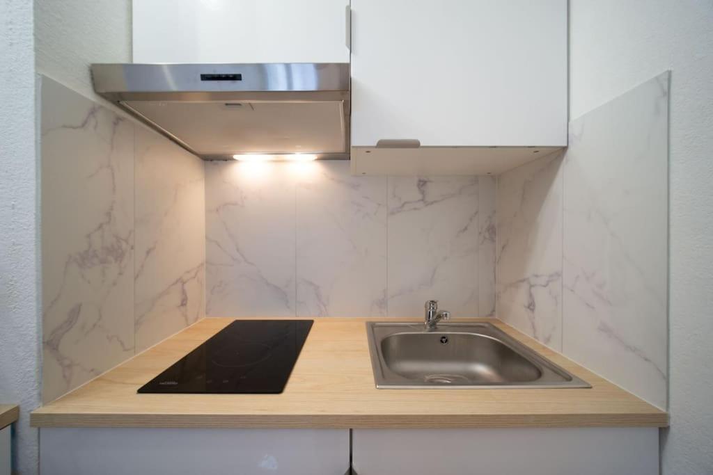Fully Equipped Apartment 2 To 4 People St Charles Marseille Ngoại thất bức ảnh